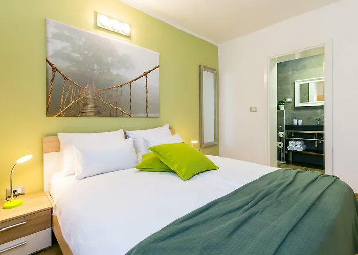 Apartmán Pool Premium *