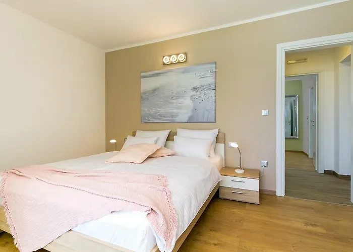 Pool Premium Apartmán