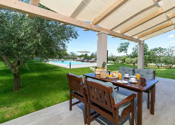 Lejlighed Pool Premium